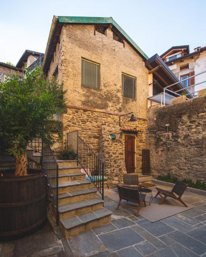 Al Molo 5 - Margaritaville Oliveto Lario Екстер'єр фото