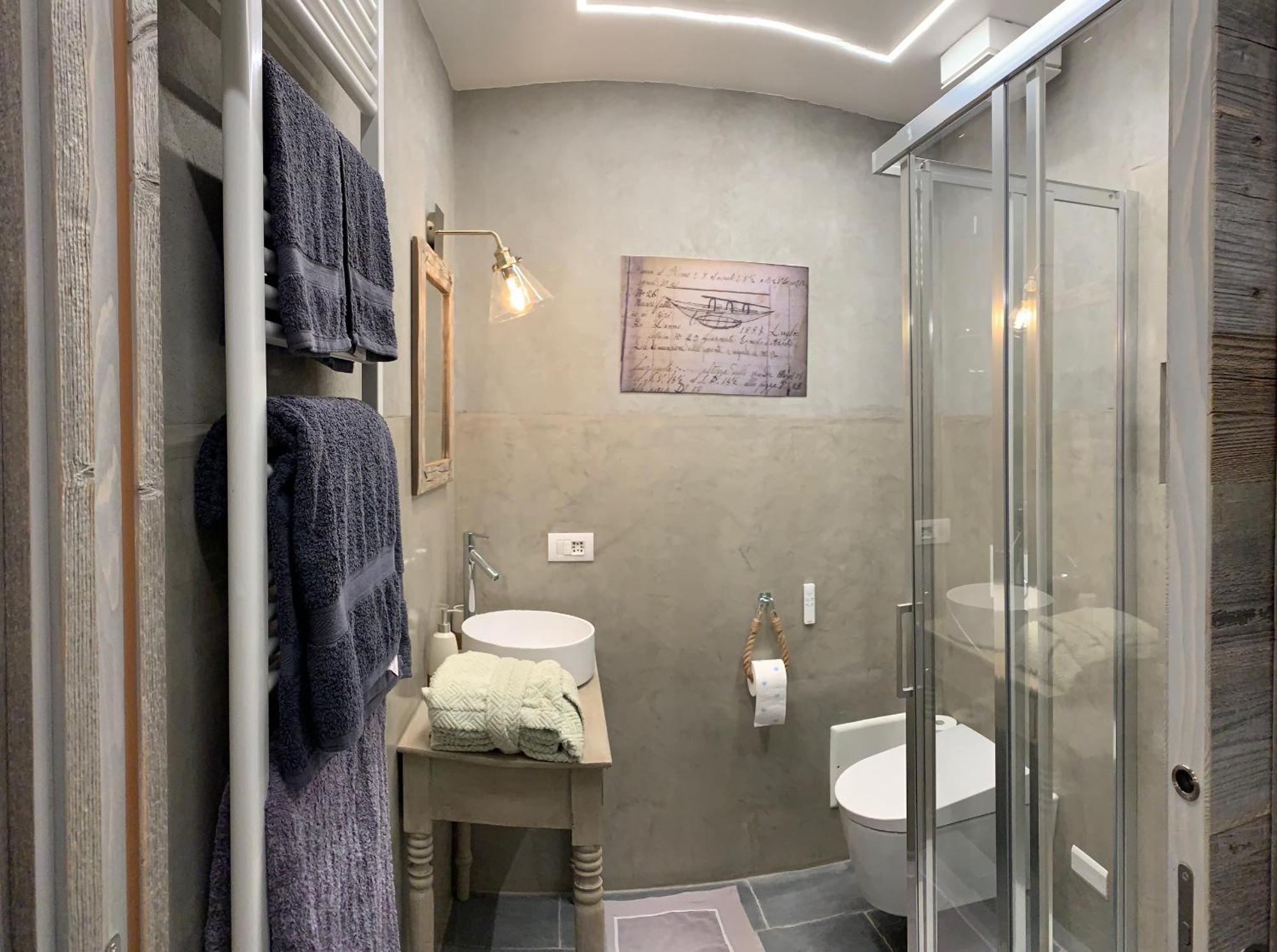 Al Molo 5 - Margaritaville Oliveto Lario Екстер'єр фото